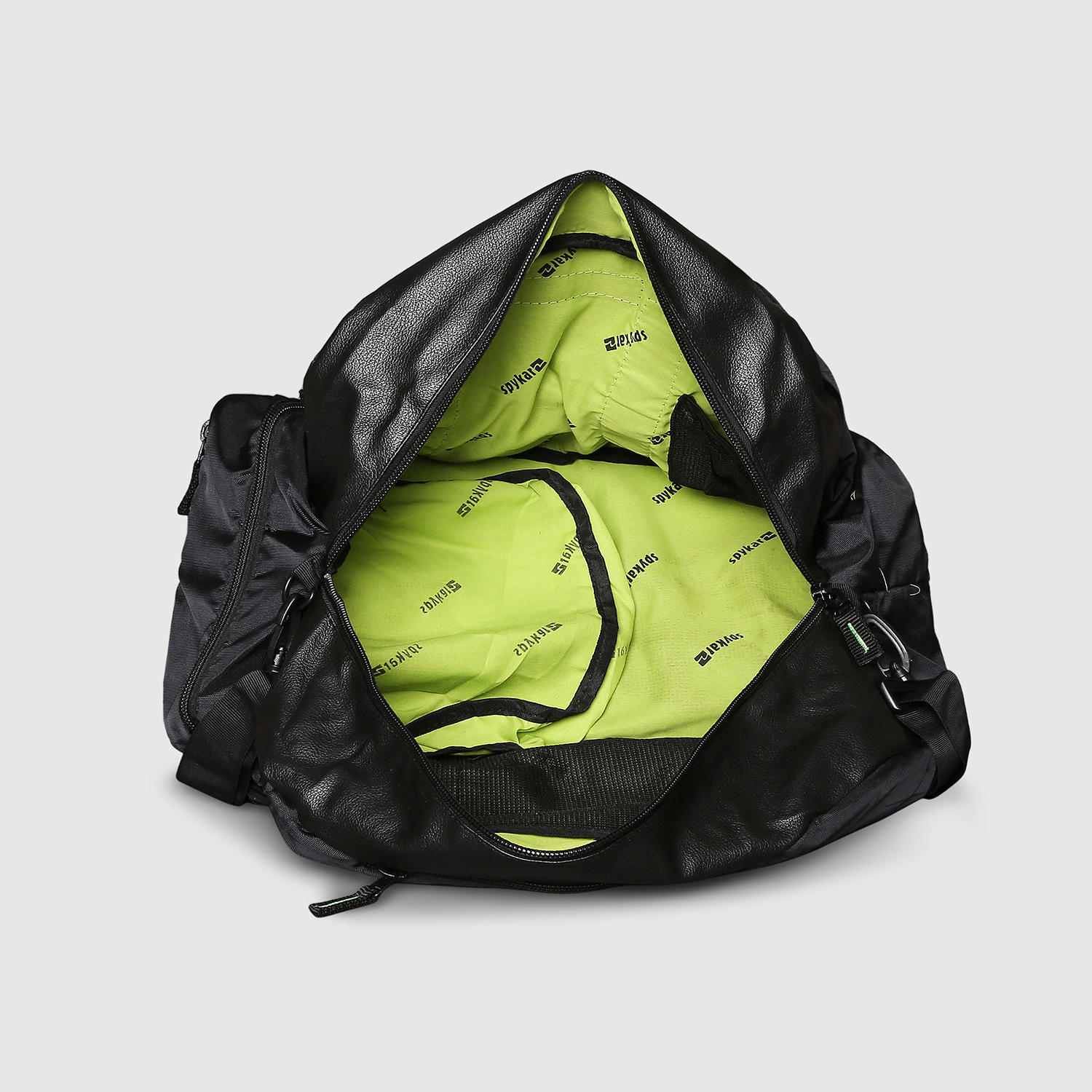 spykar gym bag