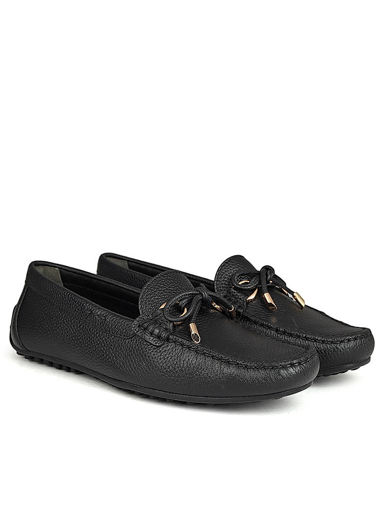 Black Moccasins With Bow Detail