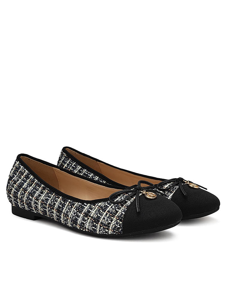 Black Ballerina Flats With Bow Detail