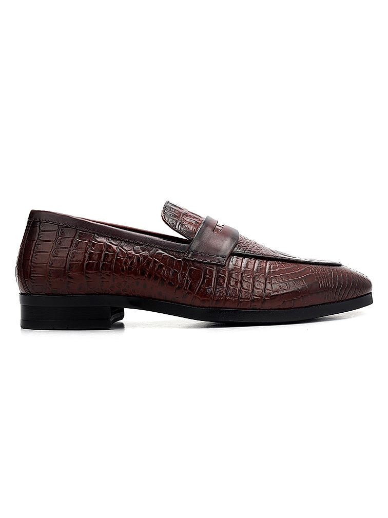 Burgundy Croco Textured Loafers