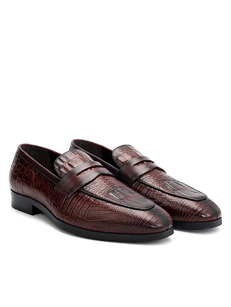 Burgundy Croco Textured Loafers