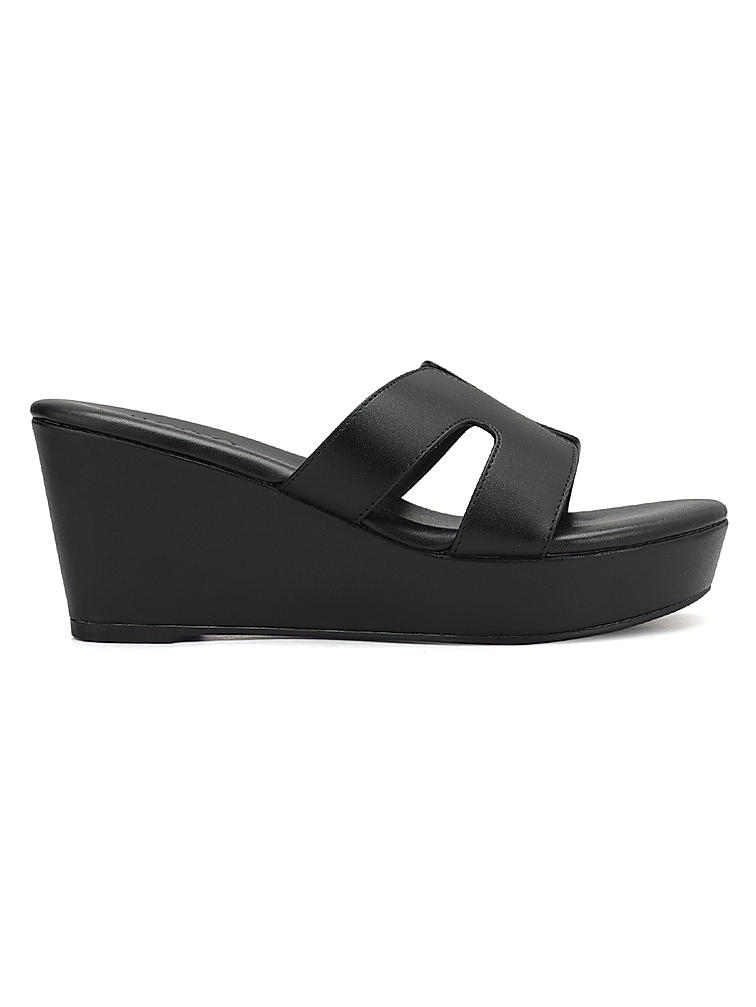 Black Curve Wedges