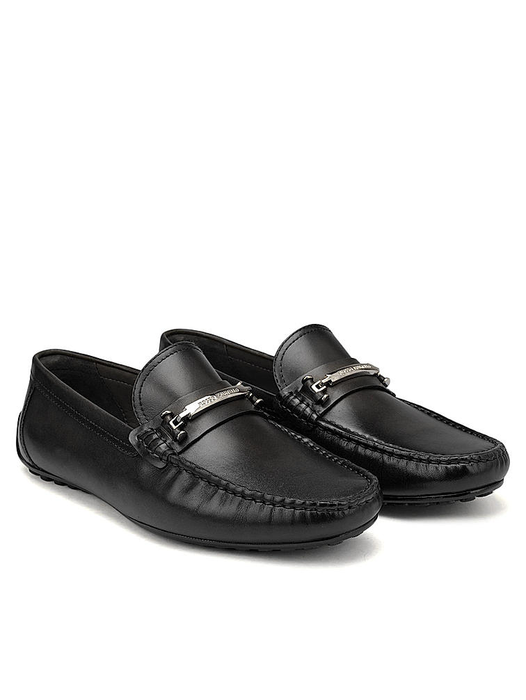 Black Moccasins With Metal Buckle