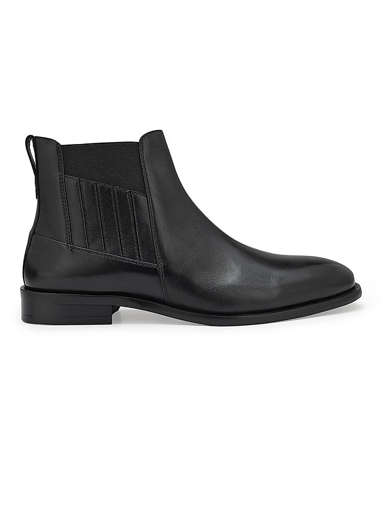 Black Plain Leather Boots