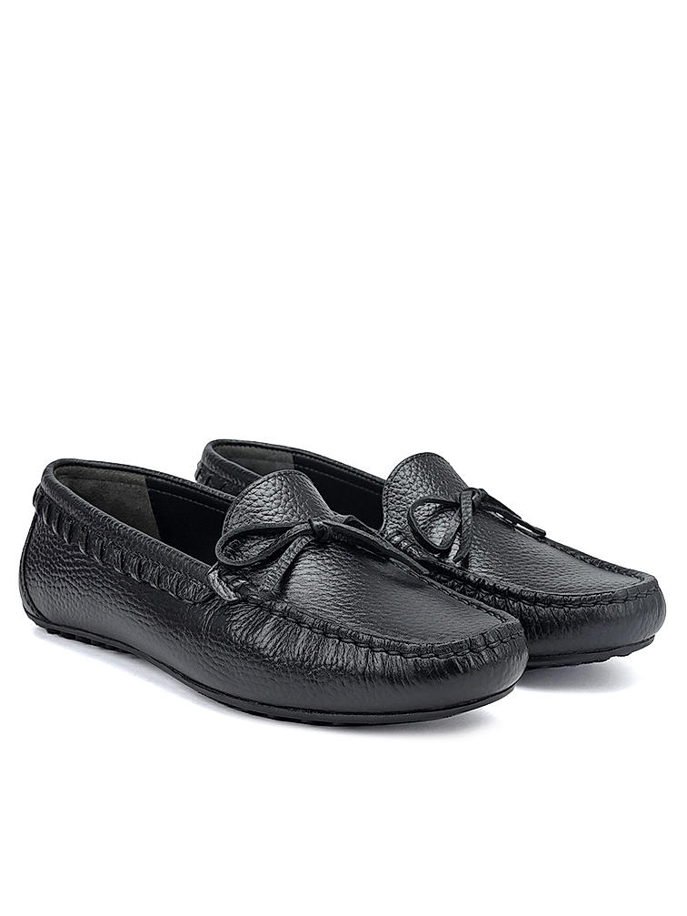 Black Moccasins With Bow Detail