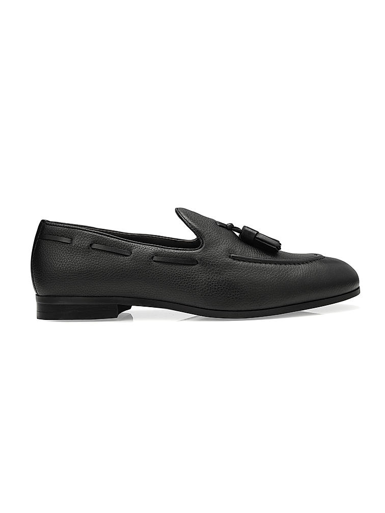 Black Leather Loafers With Tassels