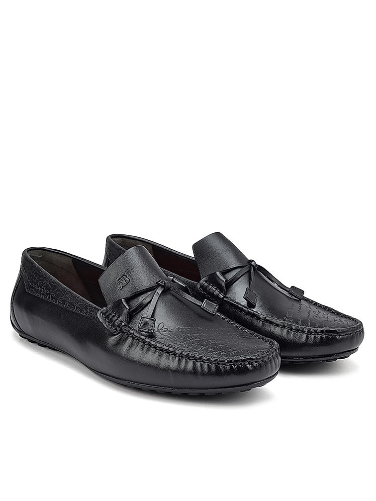 Black Moccasins With Bow Detail