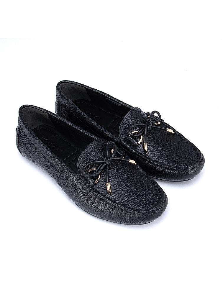 Black Moccasins With Bow Detail