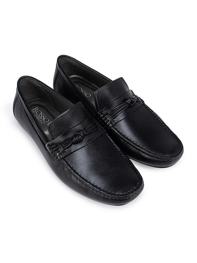 Black Moccasins With Knot Detail