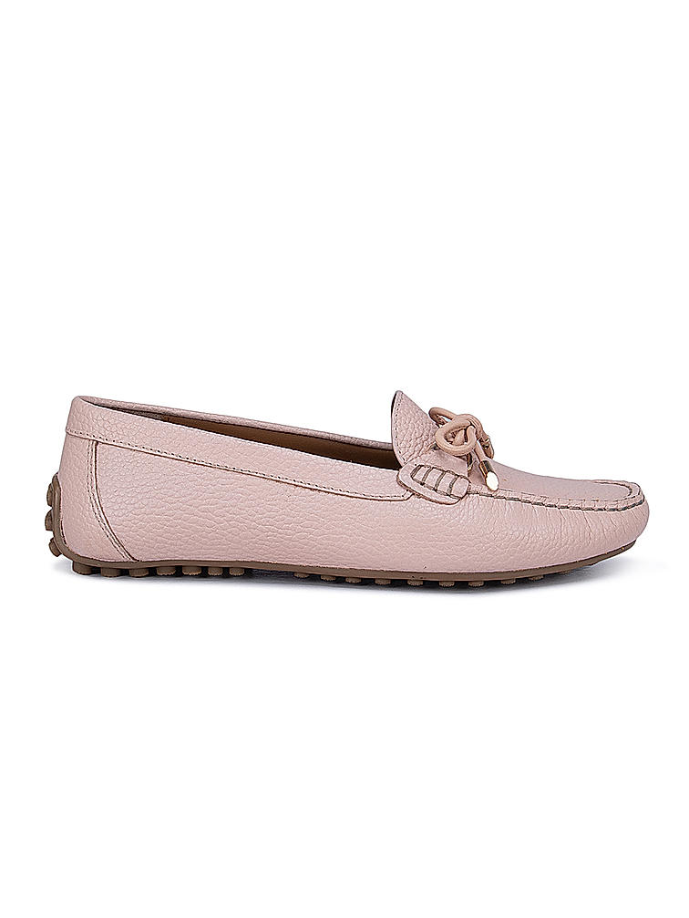 Pink Moccasins With Bow Detail