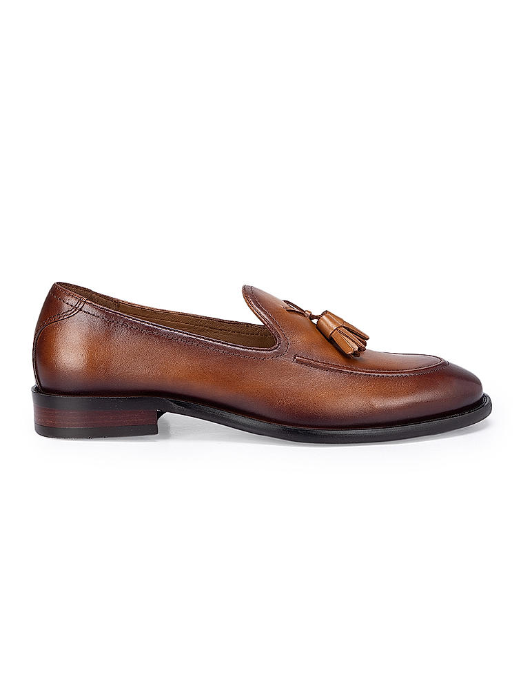 Tan Leather Loafers With Tassels