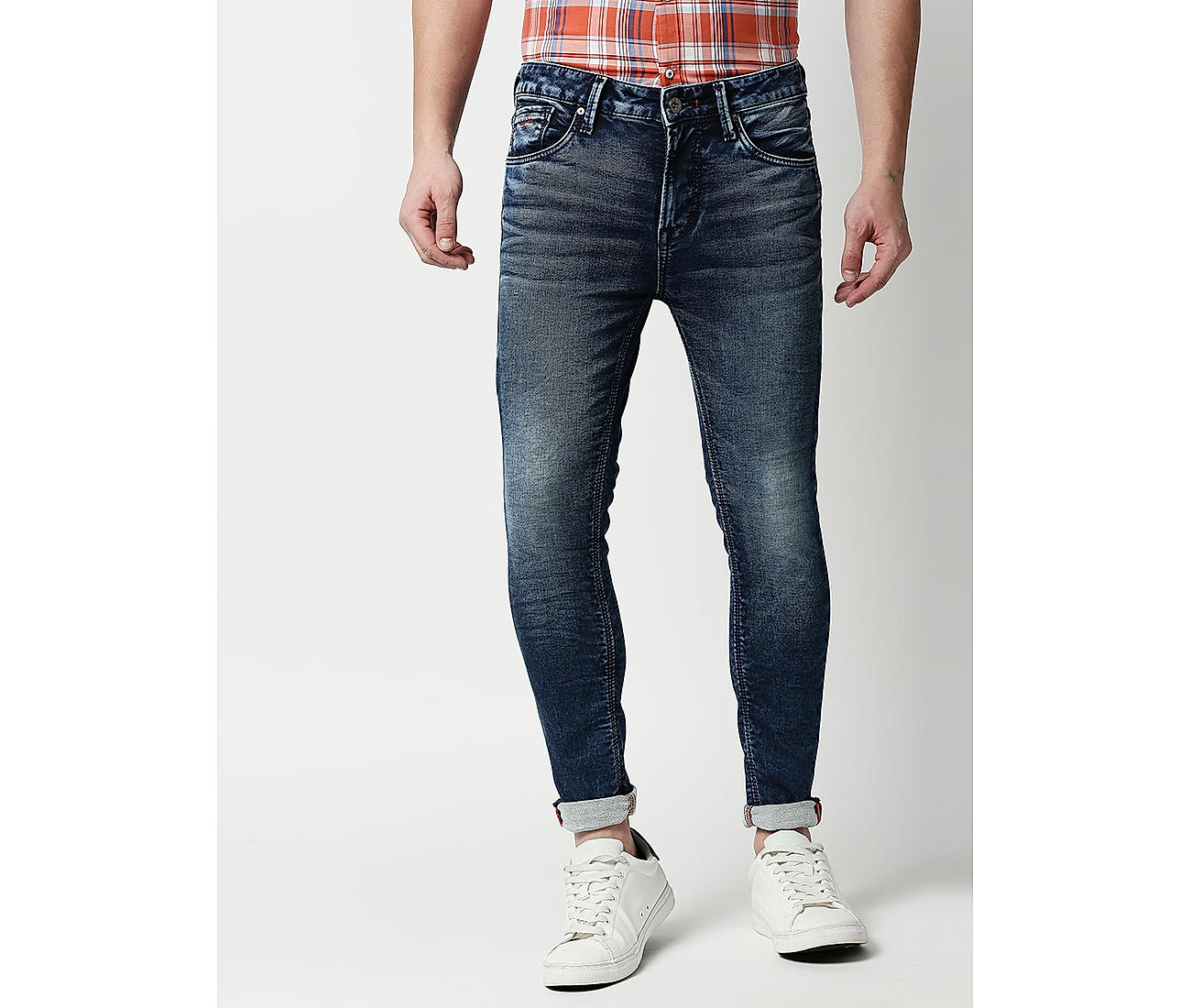 Buy Indigo Slim Fit Solid Jeans for Men Online at Killer | 493767