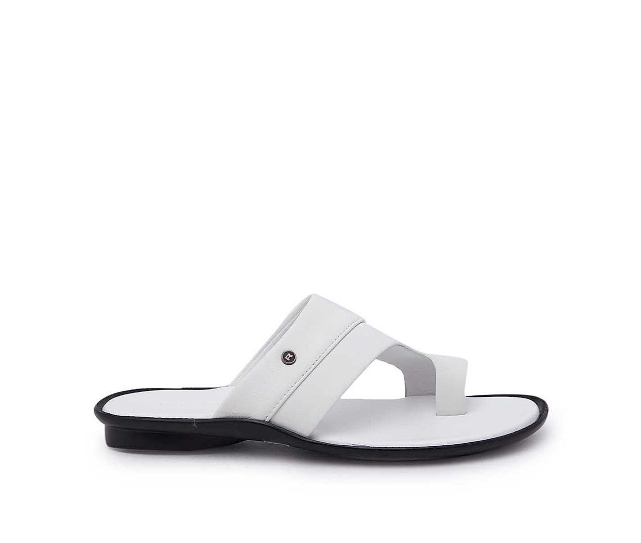 Aggregate 69+ white leather sandals best