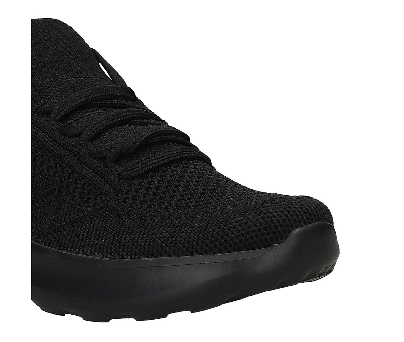 Nike slip store on all black