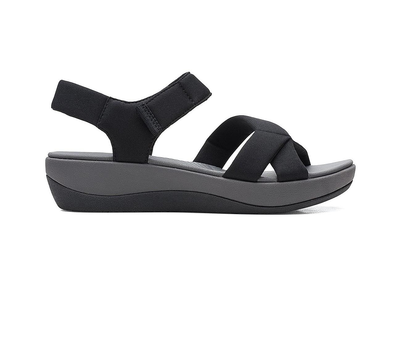 Clarks discount black sandals