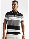 Zigzag Structured Black and White Stripes