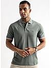 Wreath Green Solid Polo T-Shirt