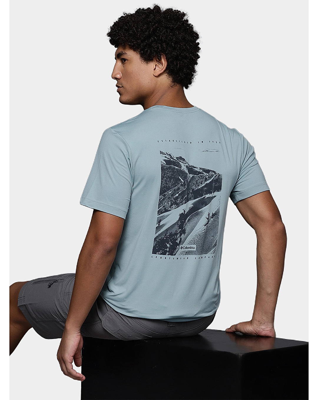 Columbia Mens Blue Omni-Wick Tech Trail Graphic Tshirt