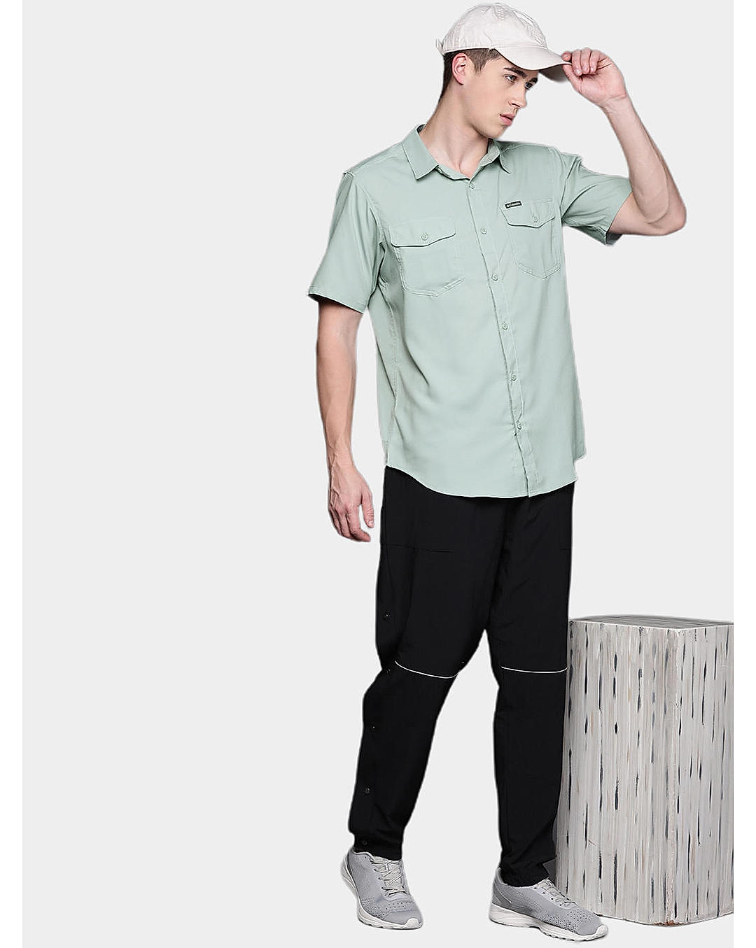 Columbia Mens Green Omni-Wick Utilizer II  Short Sleeve Shirt