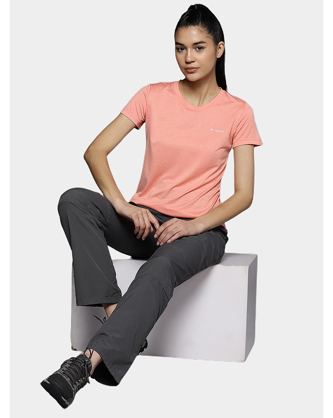 Columbia Womens Peach Omni-Wick Columbia Hike Short Sleeve Crew Tshirt
