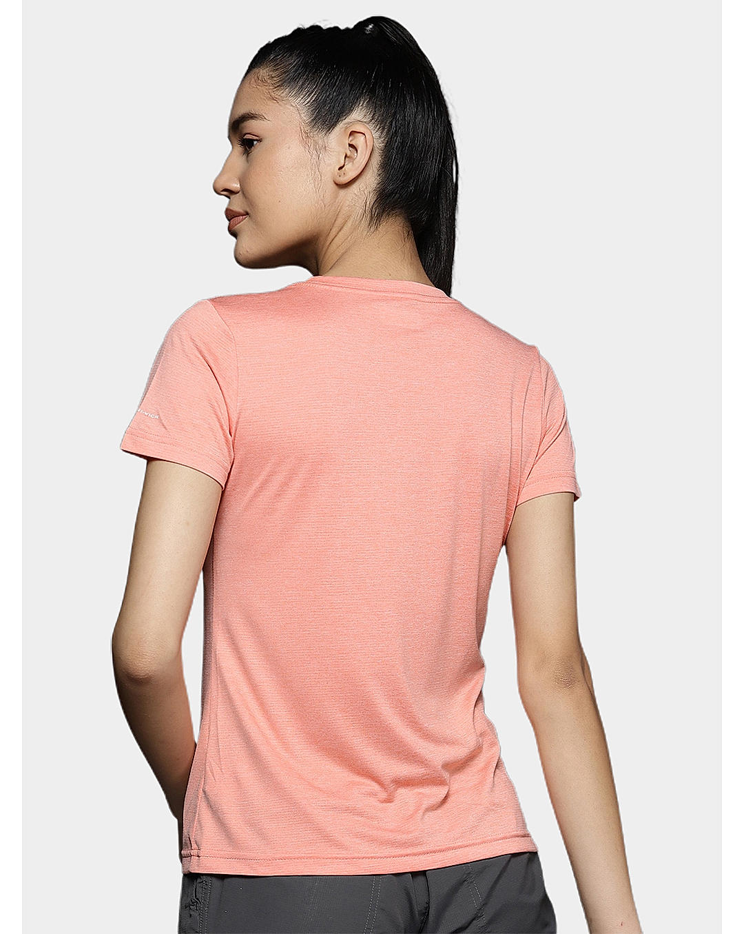 Columbia Womens Peach Omni-Wick Columbia Hike Short Sleeve Crew Tshirt
