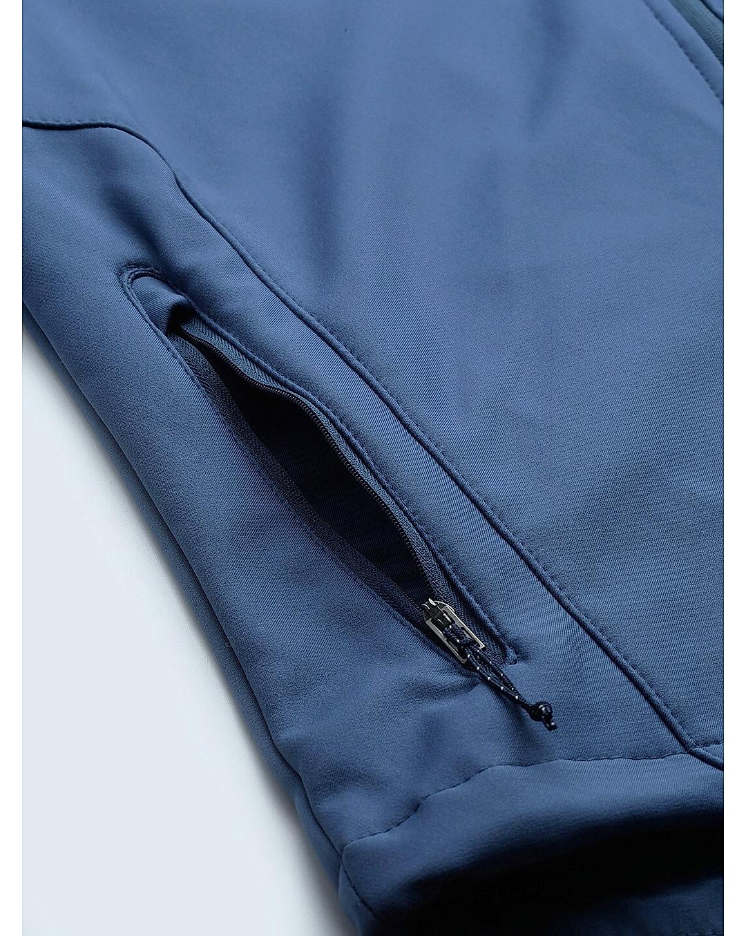 Columbia Mens Navy  Cascade Ridge II Softshell Water and Wind Resistant Jacket