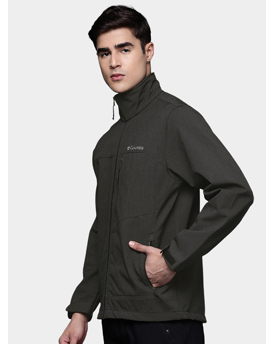 Columbia Mens Black  Cruiser Valley Softshell  Water and Wind Resistant Jacket