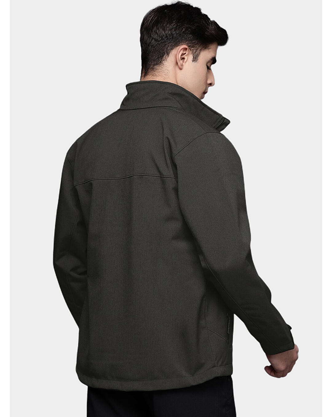 Columbia Mens Black  Cruiser Valley Softshell  Water and Wind Resistant Jacket