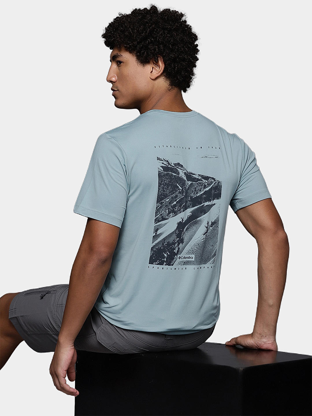 Columbia Mens Blue Omni-Wick Tech Trail Graphic Tshirt