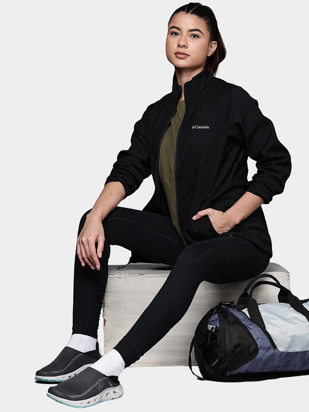 Columbia Womens Black  Kruser Ridge II Softshell Water and Wind Resistant Jacket