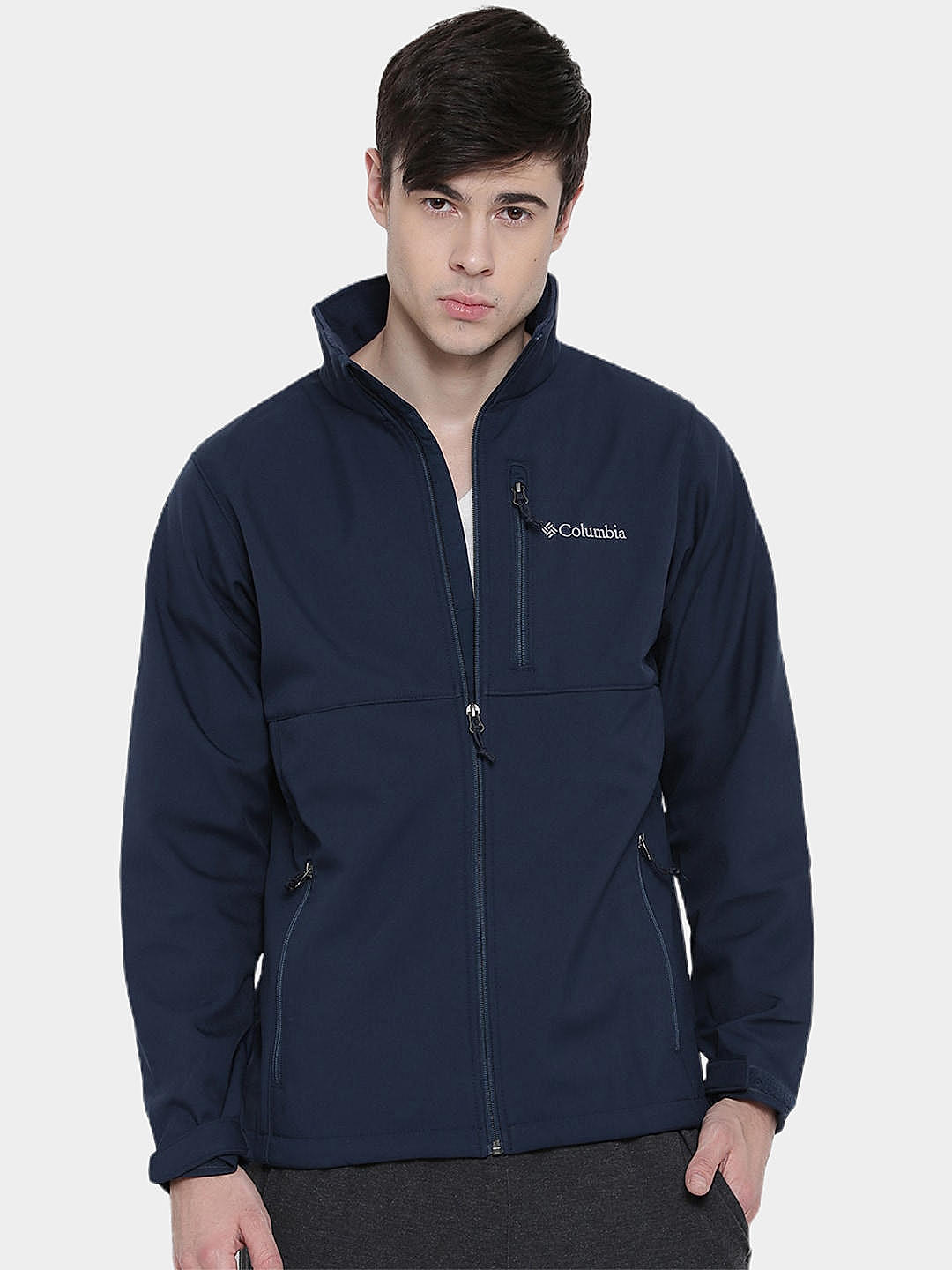 Columbia Mens Navy Omnishield Ascender Softshell  Water and Wind Resistant Jacket