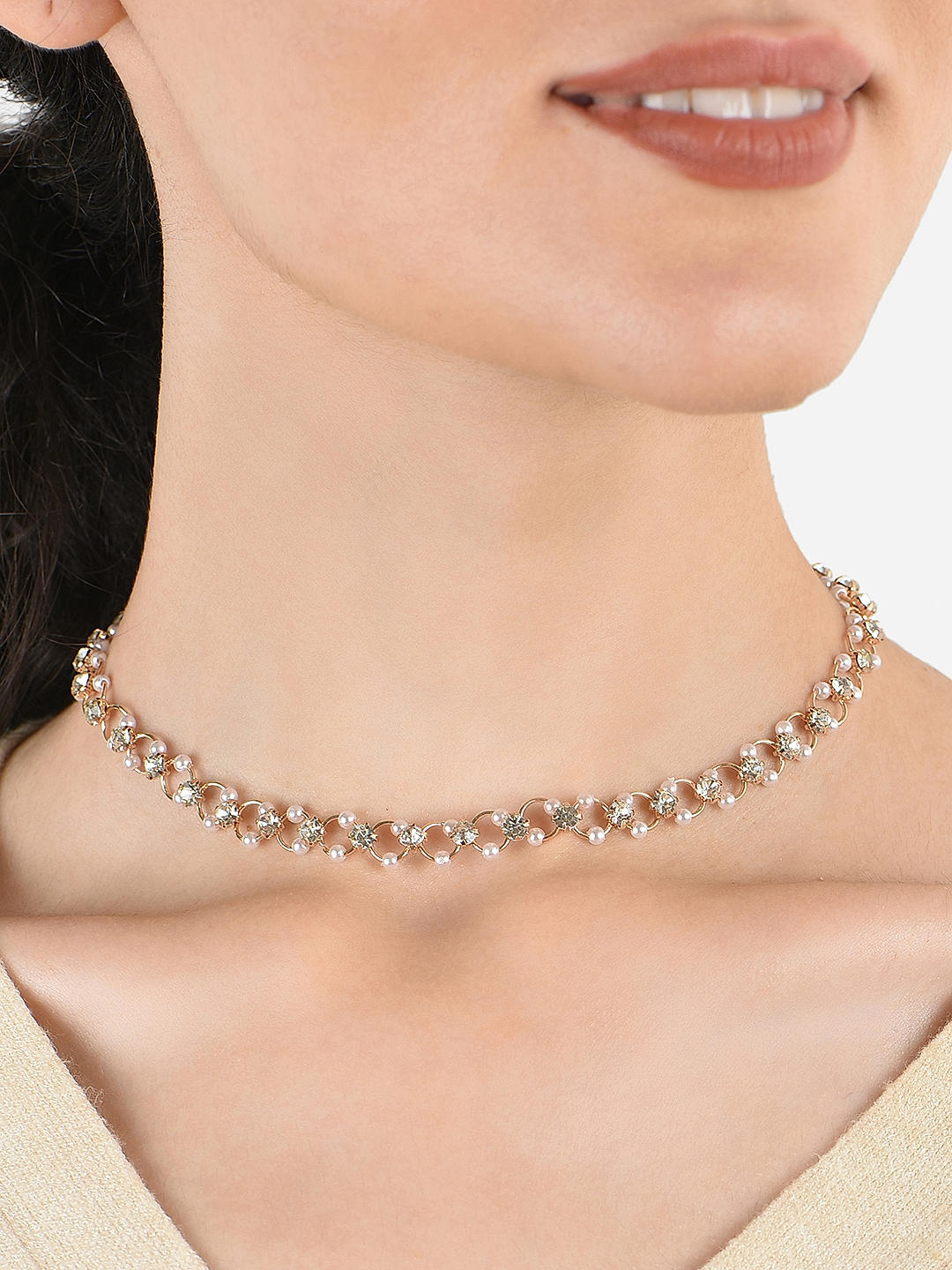 White and gold choker online