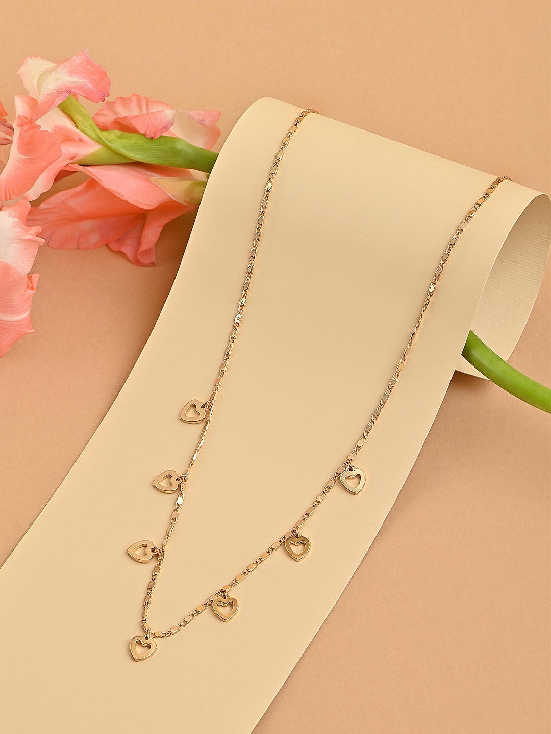 Shop Now Women Gold Casual Heart Drops Minimal Choker Necklace