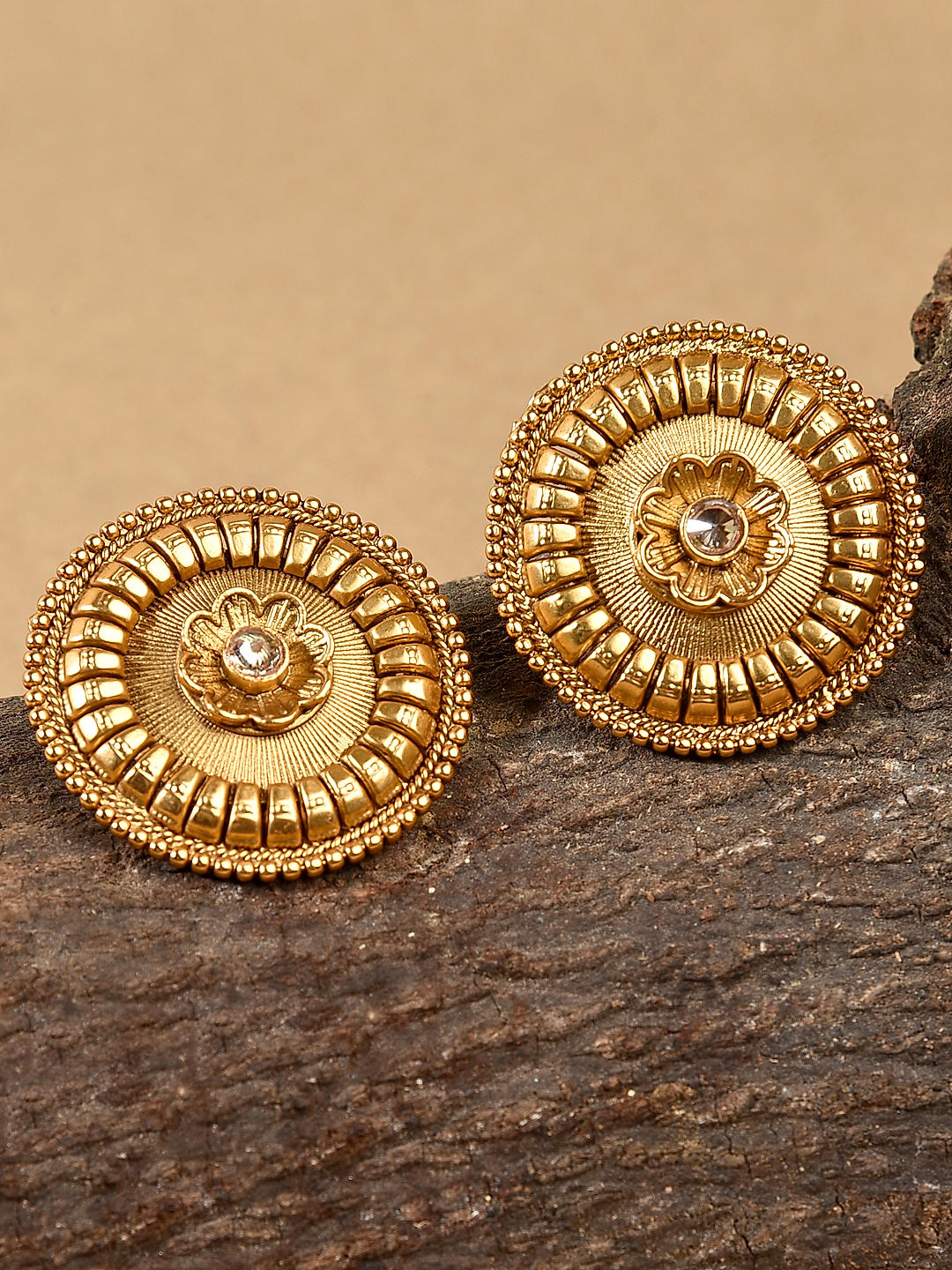 Gold studs with price clearance