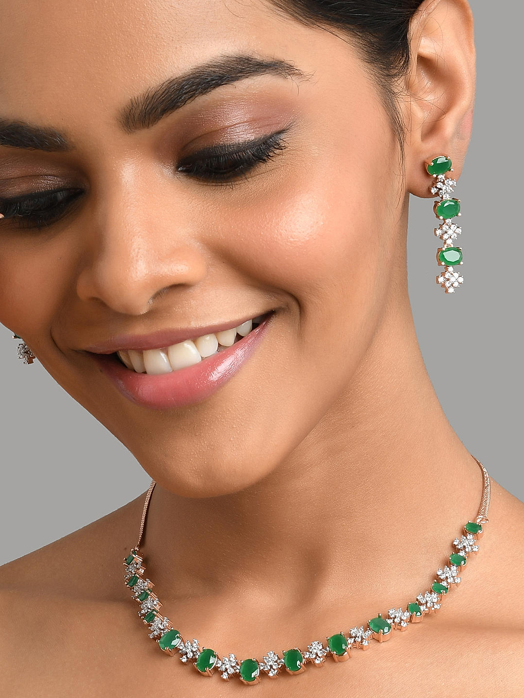 Emerald and diamond necklace designs shop