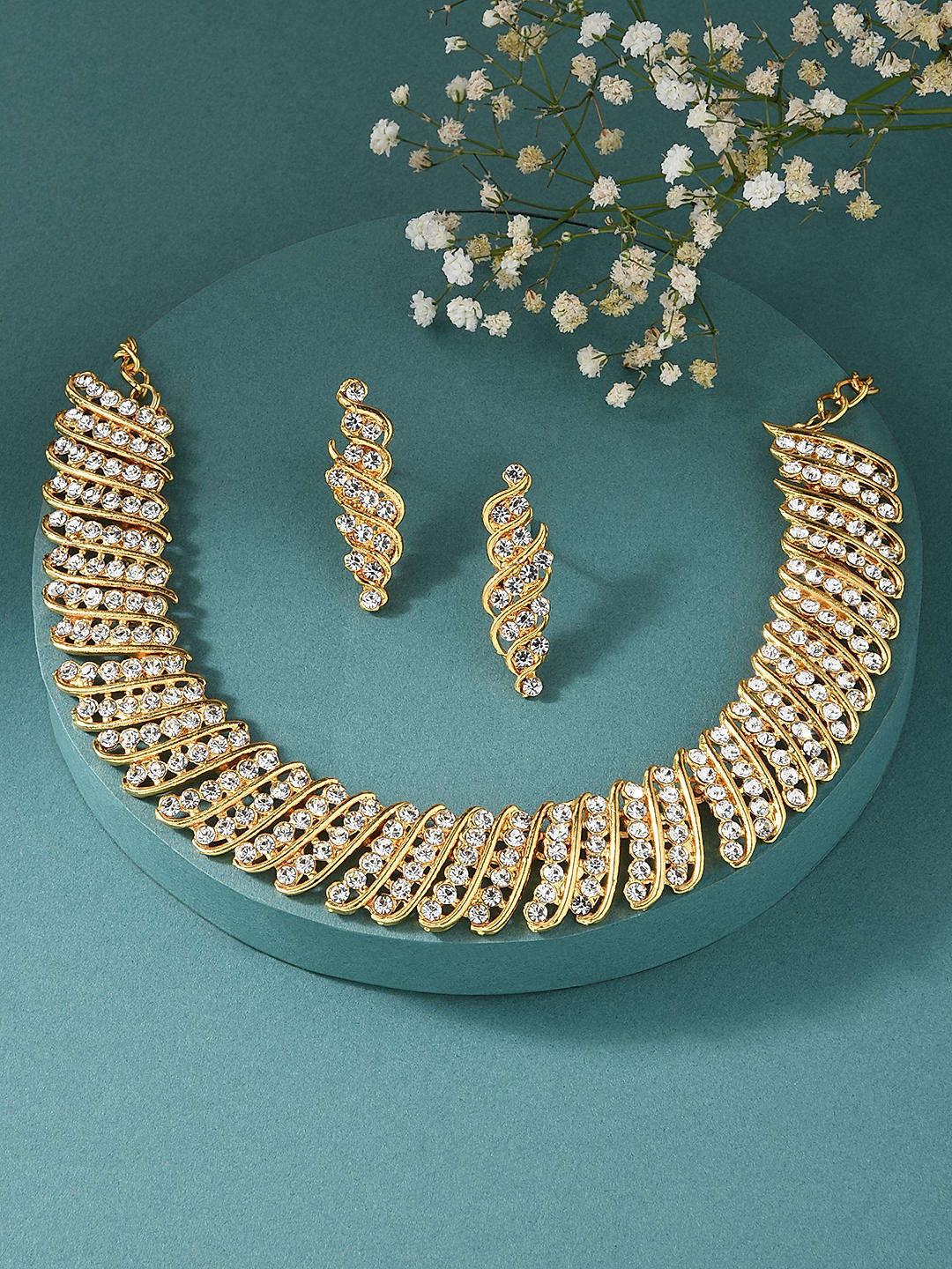 Gold and diamond jewellery set hotsell