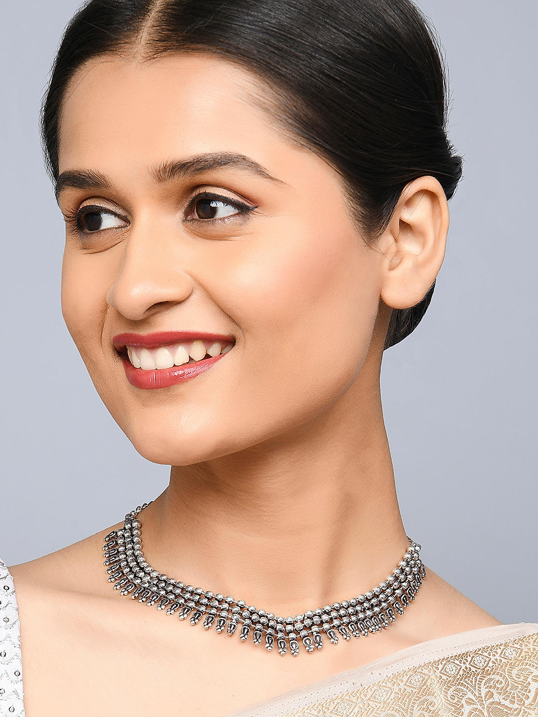 Silver choker online discount