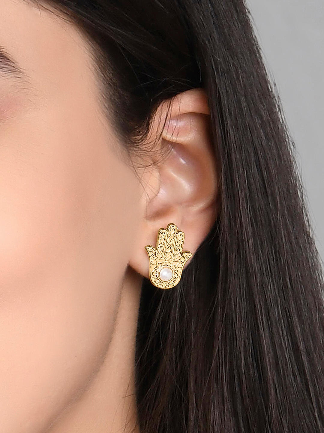 Stylish stud earrings discount