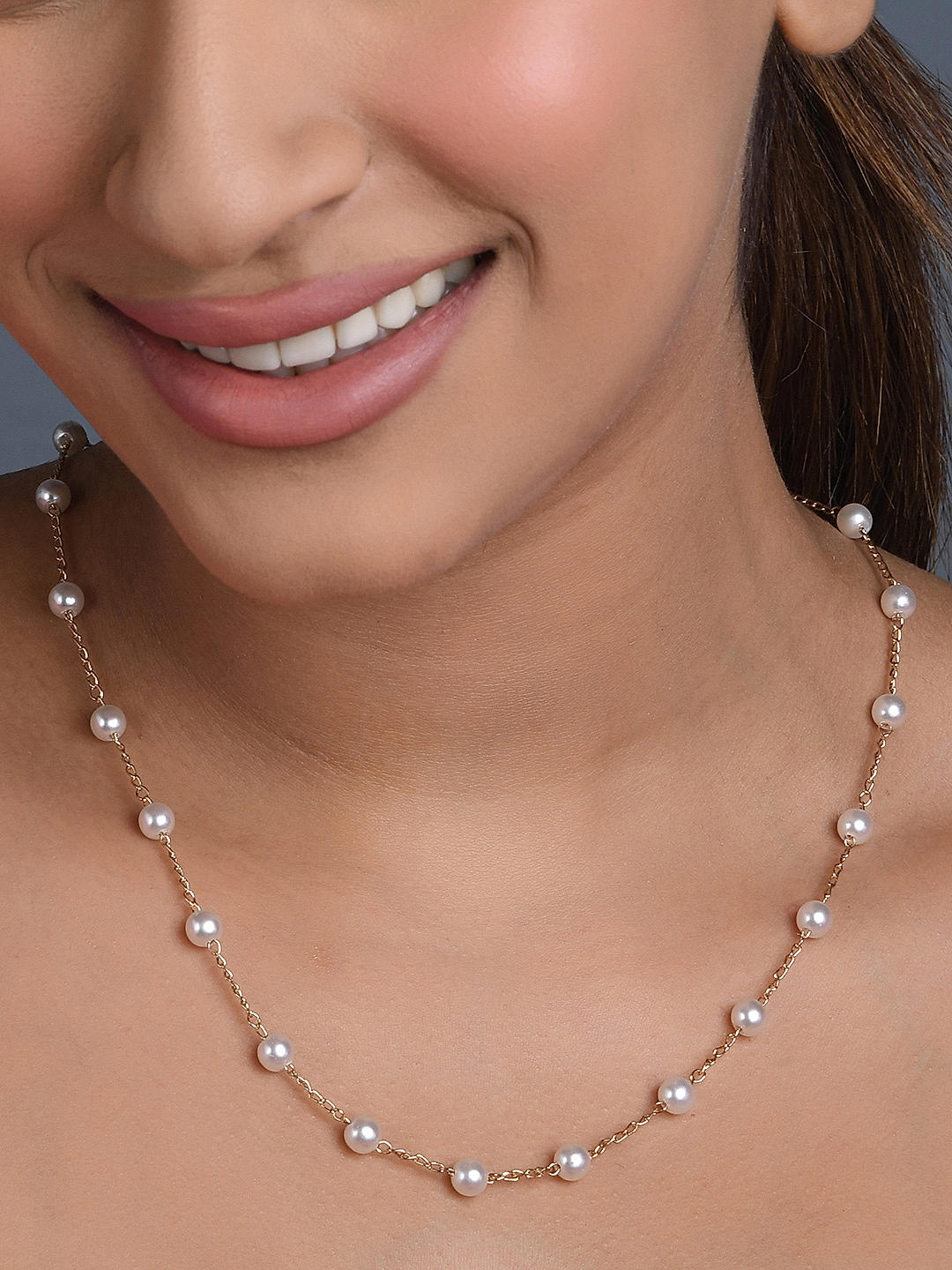 White pearl chain discount