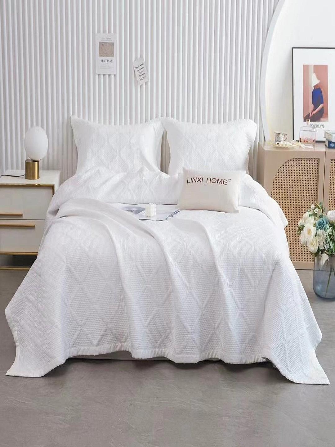 Desenhista Solace Bedcover 100% Cotton Fabric 3Pc Set Available in a Variety of Soothing Colors and Charming Patterns