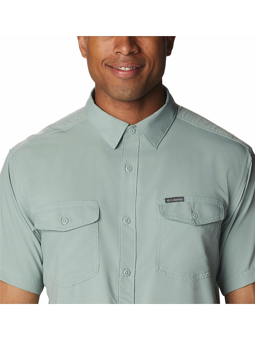 Columbia Men Green Utilizer II Solid Short Sleeve Shirt (Sun Protection)