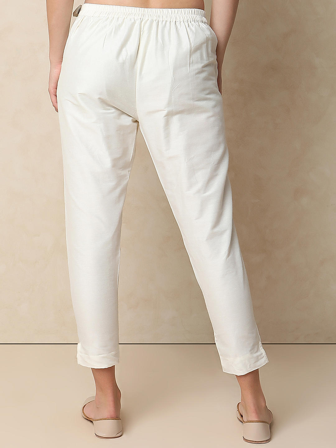Check styling ideas for「Extra Fine Cotton Broadcloth Dotted Shirt、Smart Ankle  Pants (2-Way Stretch Cotton)」| UNIQLO US