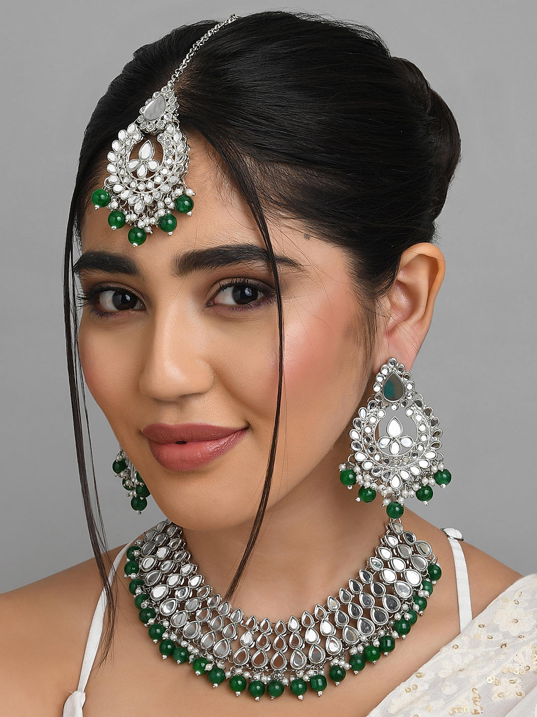 Sabyasachi Inspired Emerald Green Victorian Polki and Pearls Indo Western  Choker Necklace Set With Victorian Earrings - Etsy | Choker necklace set,  Victorian earring, Online earrings