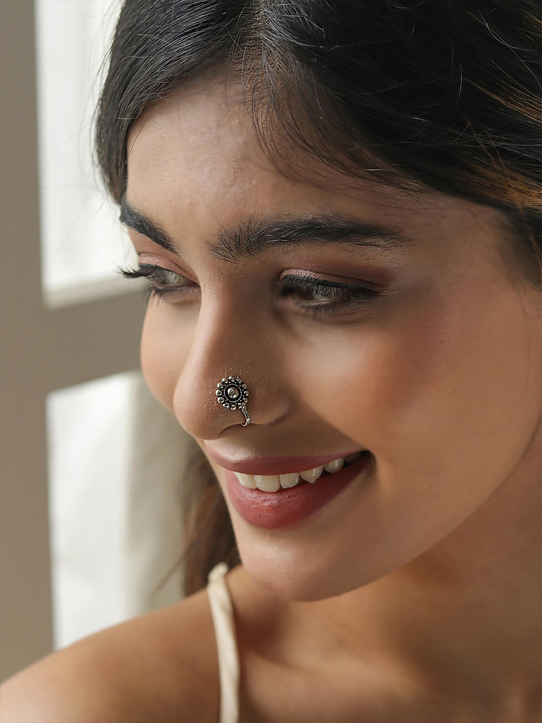 Vama Fashions Black Silver, Sterling Silver Plated Metal, Silver Nose Stud  Set Price in India - Buy Vama Fashions Black Silver, Sterling Silver Plated  Metal, Silver Nose Stud Set Online at Best