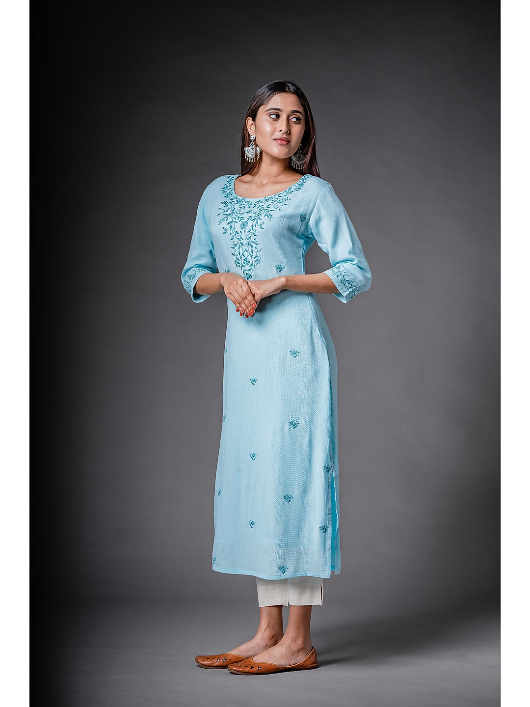 Buy online Women's Straight Kurta from Kurta Kurtis for Women by Kesariya  for ₹599 at 63% off | 2024 Limeroad.com
