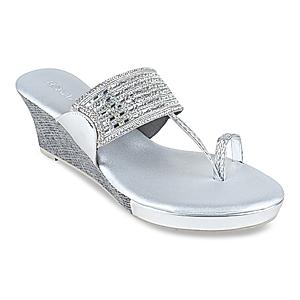 Buy Kolhapuri Chappal for Women Online at Regal Shoes