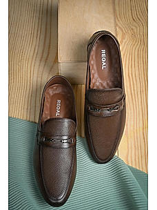 Regal Mens Brown textured leather Loafers