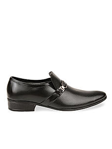 Regal Mens Black Textured Leather Formal shoes
