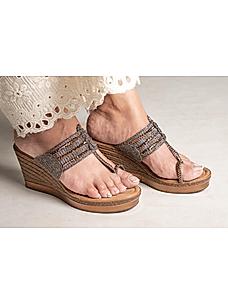 Rocia Antique Gold Kolhapuri Wedges