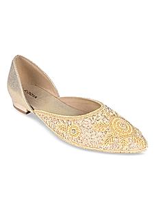 Rocia Gold Women Hand Embroidered Mojris